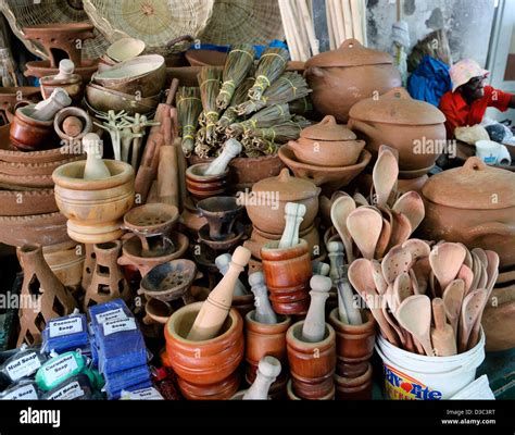 Traditional crafts caribbean hi-res stock photography and images - Alamy