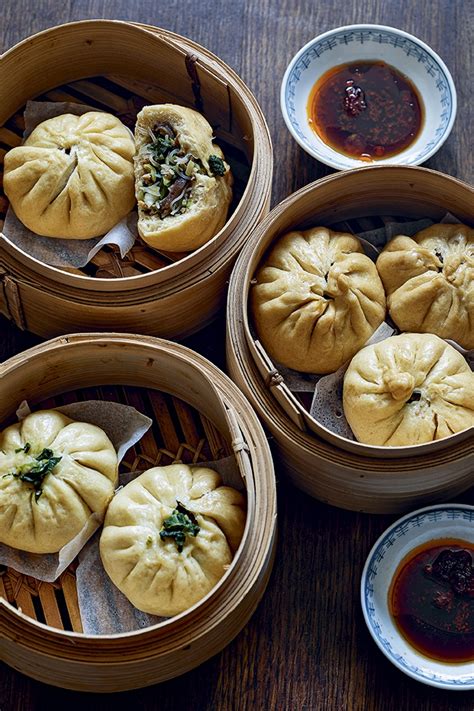 Nikuman and yasaiman (pork buns and… | Food and Travel magazine