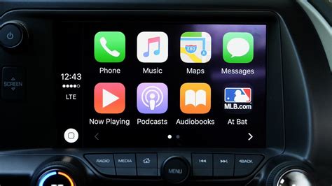 Apple CarPlay Review - YouTube