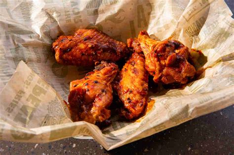 Wingstop Menu Review: Which Flavor Wings Should You Order? - Thrillist