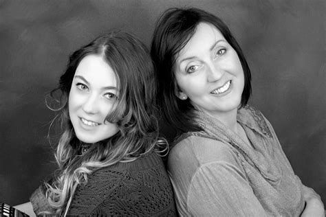 Mother & Daughter Photography Day @Metamorphista Studio Studios//Frame ...