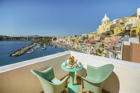 Hotel La Corricella (Procida) da 140€ - Volagratis