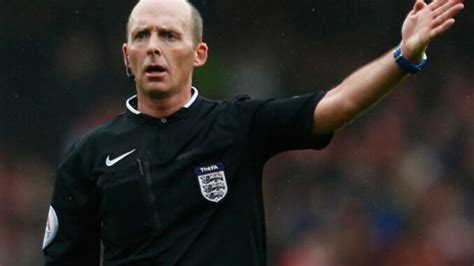 Mike Dean Net Worth - Gelantis