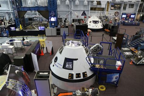 NASA Tram Tours - Space Center Houston