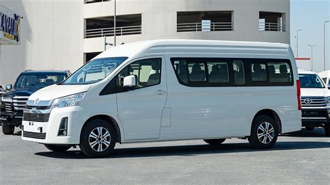 Toyota Hiace High Roof 14 Seater 2.8L Diesel Manual Transmission 2022 ...