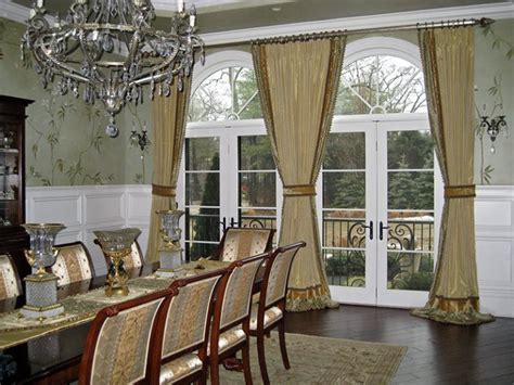 Dining Room Drapes | Elegantly Designed Drapery for Dining Rooms