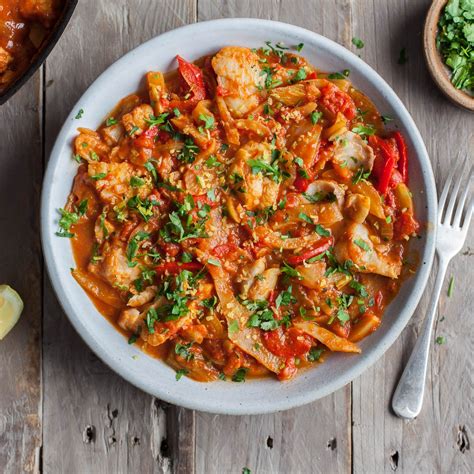 Spanish Fish Stew with Fennel, Red Peppers & Saffron / Riverford