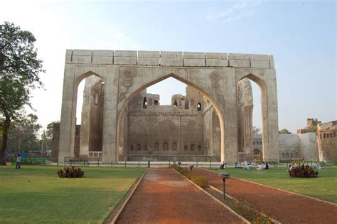 Bijapur Fort |History, Structure, Timings, How to Reach|