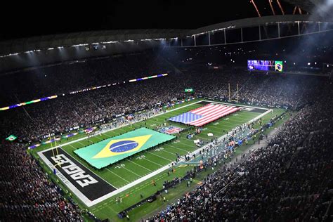 Meet the Brazilian Fans at the NFL's First International Game in São ...