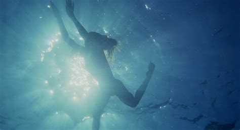 Brooke Shields Blue Lagoon Underwater