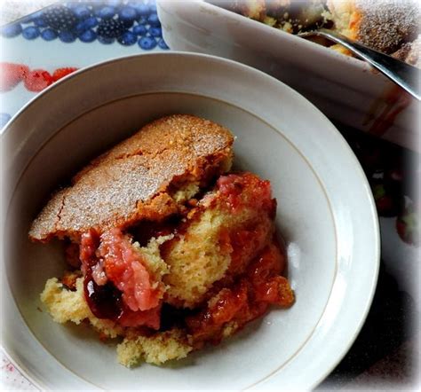 Plum Pudding Cake (The English Kitchen) | Plum pudding, Pudding cake ...