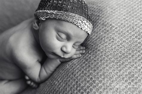 Newborn Photoshoot | West Hartford, CT | Newborns