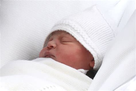 Here Are The First Pictures Of The New Royal Baby