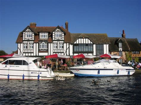 The Swan- Horning | Visit East of England