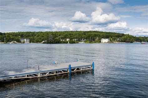 The 16 Most Peace-Filled Lake Day Trip Spots From Portland, Maine