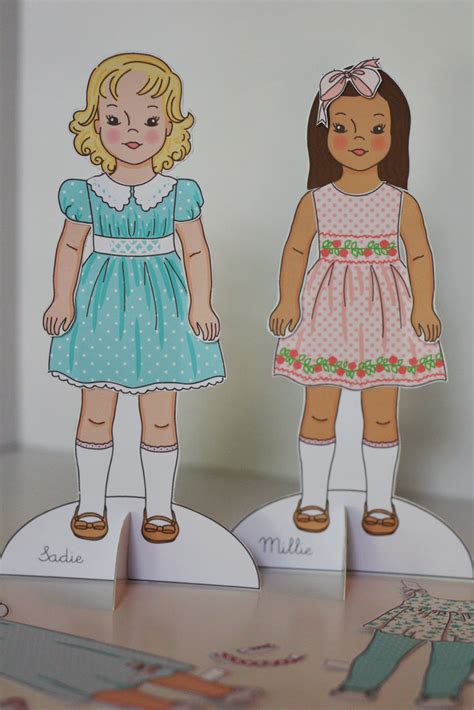 amy j. delightful blog: Paper Dolls! ... what I've been up to...