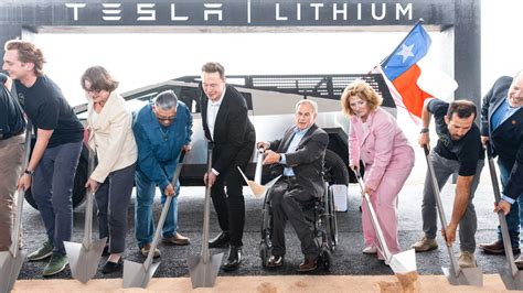 Tesla breaks ground on lithium refinery in Texas — a first for a US ...