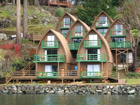 Seascape Waterfront Resort - UPDATED Prices, Reviews & Photos (Quadra Island, British Columbia ...