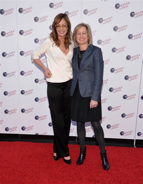 Allison Janney and cast of The West Wing reunite for Justice For Vets ...