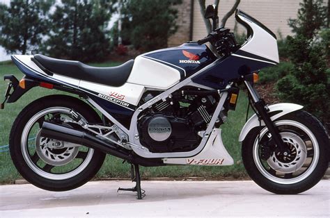 1983 Honda vf750f v45 interceptor