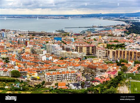 Almada hi-res stock photography and images - Alamy