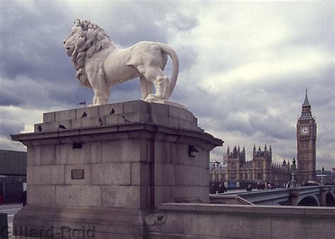 THE SOUTH BANK COADE STONE LION (1837) OUTSIDE COUNTY HALL | Stone lion, South bank, Stone