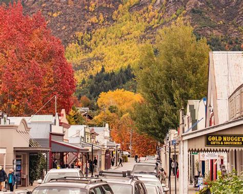 10 BEST Places to See Colours of Autumn in Arrowtown