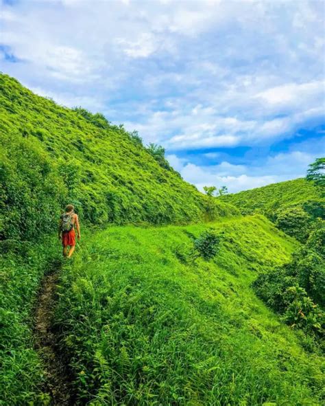 6 Best Hikes in Kauai (Hawaii) - The Garden Isle