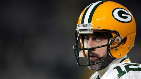 Aaron Rodgers Trade Rumors: Titans Showing Interest in Packers QB?