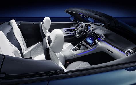 Mercedes-AMG SL interior pictures ahead of official presentation