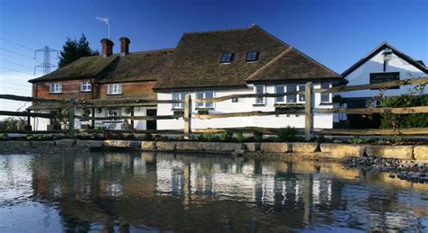 The Anchor Inn, Hampshire, UK | Discover & Book | The Hotel Guru