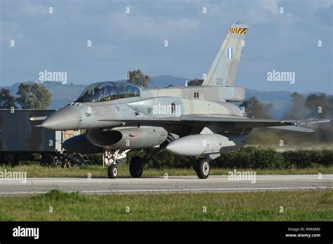 Greek Air Force F-16D Block 52 taxiing Stock Photo - Alamy