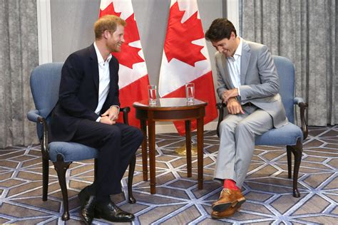 Justin Trudeau Socks Style: ‘Star Wars’ & More [PHOTOS] – Footwear News