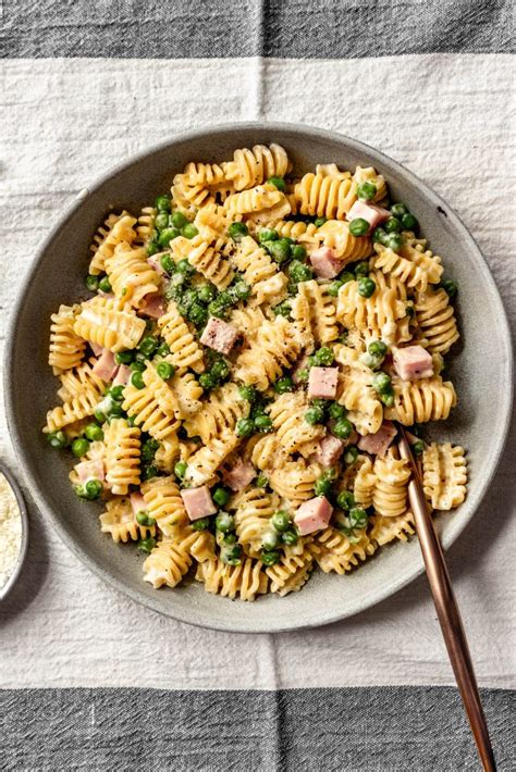 Creamy Ham and Peas Pasta — Damn, Spicy!