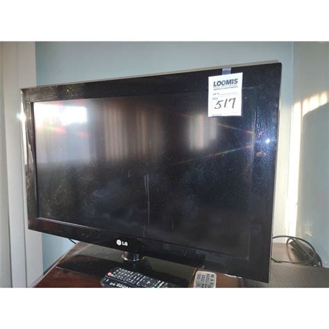 LG 30 INCH SCREEN TV