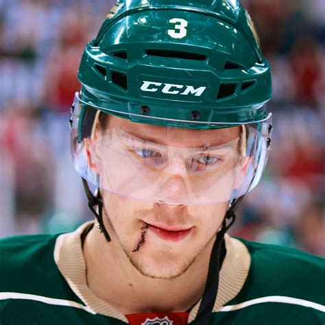 Wild's Charlie Coyle Reportedly Played Through 2 Separated Shoulders in ...