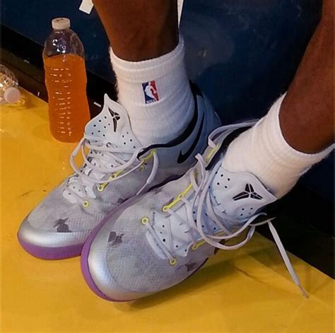 Kobe Bryant Wears Grey / Purple Kobe 8 PE | Sole Collector