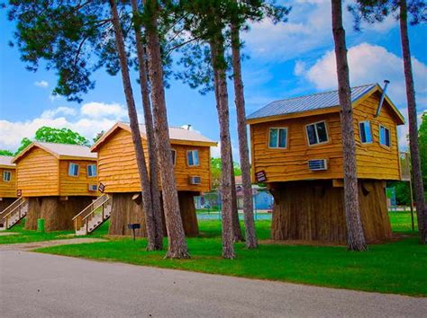 Wisconsin Dells Camping Cabins | Wisconsin dells camping, Cabin camping, Wisconsin camping