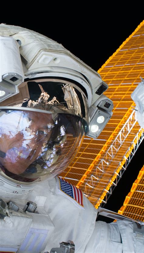 Look: Here’s how astronauts learned to walk in space