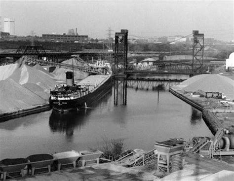 Vintage Photos of the Flats During Cleveland's Industrial Heyday | Cleveland | Cleveland Scene