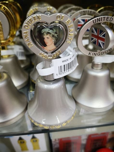 These London Souvenirs Are Absolutely Hilarious | Londonist