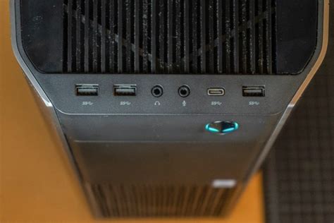 Alienware’s Aurora R8 Review: Old-School Style, Modern Hardware ...