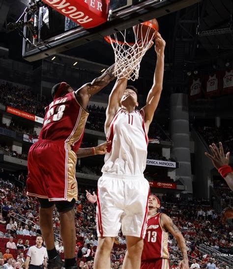 You Got Dunked On: Yao Ming Dunks On Lebron James