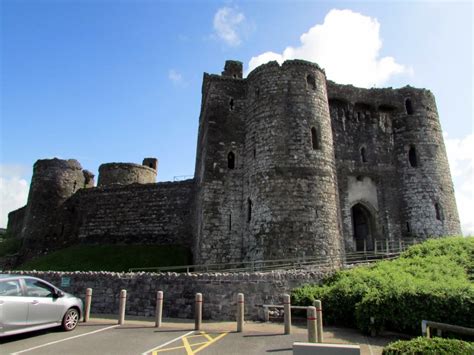 Kidwelly Castle- History & Facts | Carmarthenshire, Wales | Ultimate guide of Castles, Kings ...