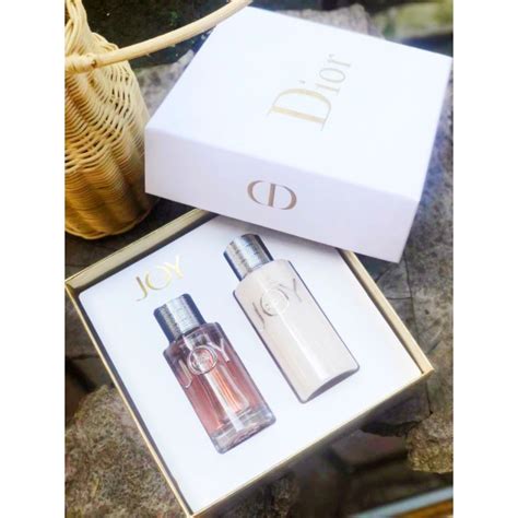 Jual Dior Joy Gift set - Parfum 90mL - Lotion 200mL [PRODUCT] | Shopee ...