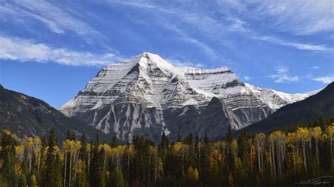 As the tallest mountain in the Canadian Rockies, Mt Robson is an ...