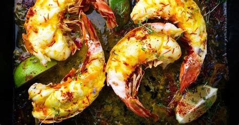 25 Best Lobster Recipes (+ Easy Meal Ideas) - Insanely Good