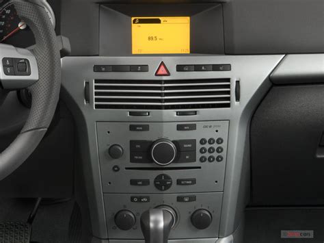 2008 Saturn Astra: 11 Interior Photos | U.S. News