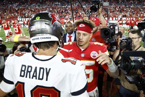 Tom Brady reveals that he admires Patrick Mahomes for holding on to a ...