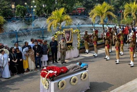 Ustad Rashid Khan Laid To Rest With Full State Honours | India.com